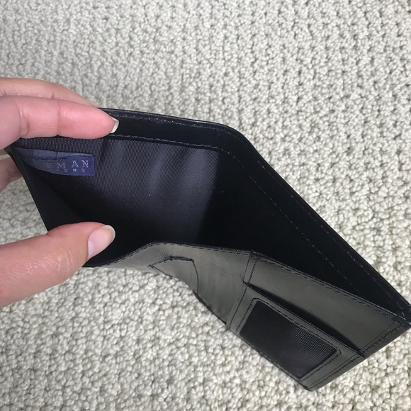 Leeman for Gap Inc Outlet Bags Passport Coverwallet